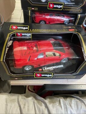 Vintage Bburago  - Lamborghini Diablo (1990) Red Die-Cast Model Car, 1/18 Scale
